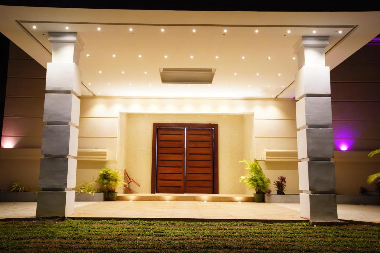Jade Green Hotel Hambantota Dış mekan fotoğraf