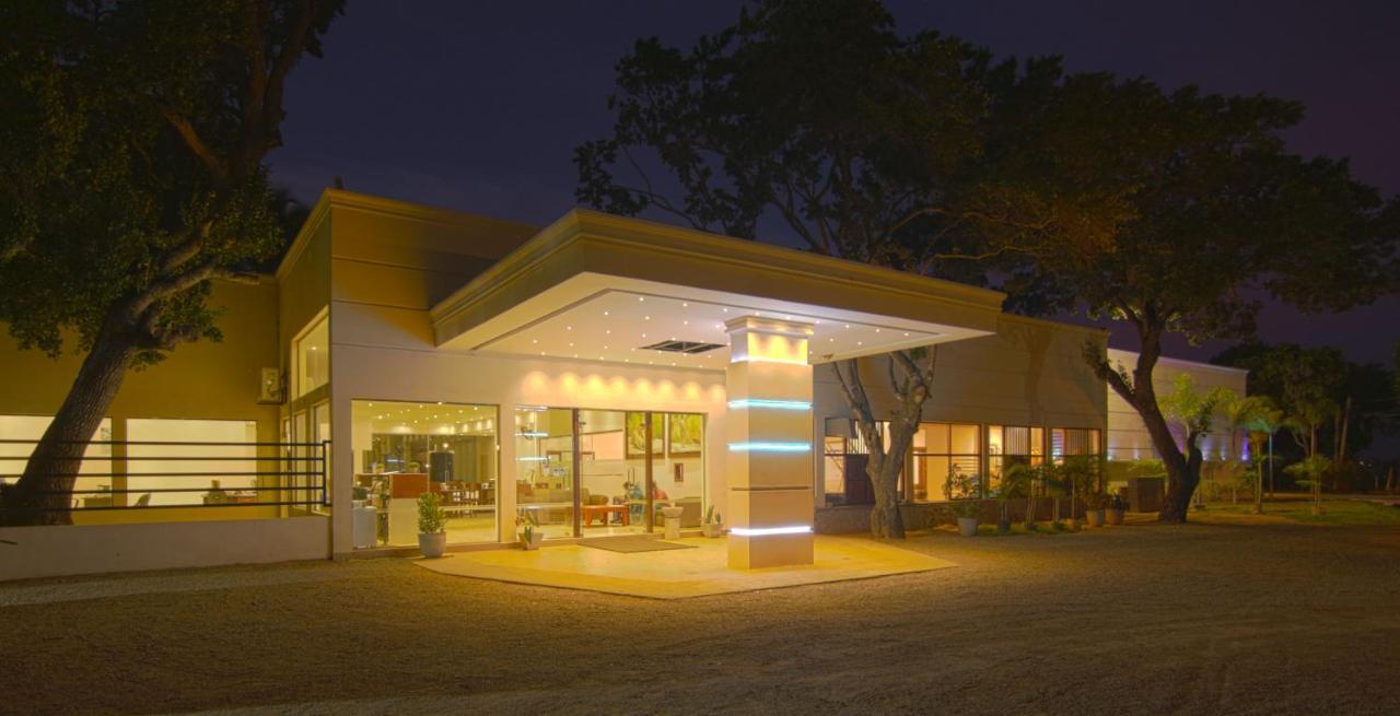 Jade Green Hotel Hambantota Dış mekan fotoğraf