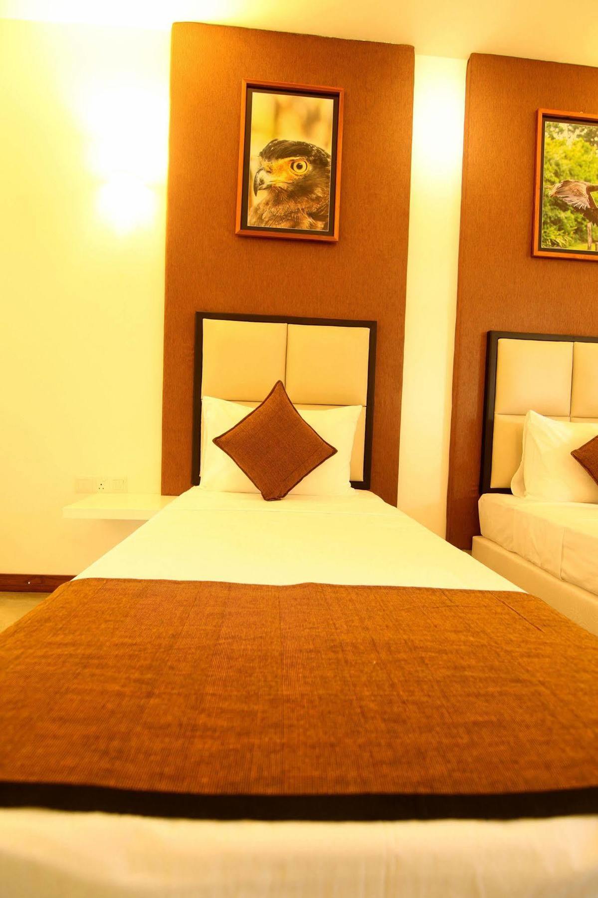 Jade Green Hotel Hambantota Dış mekan fotoğraf